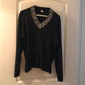 💥3 for $20 Ladies long sleeve beaded Sweater